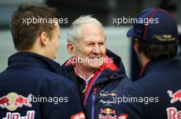 (L to R): Daniil Kvyat (RUS) Scuderia Toro Rosso with Dr Helmut Marko (AUT) Red Bull Motorsport Consultant and Jean-Eric Vergne (FRA) Scuderia Toro Rosso. 18.04.2014. Formula 1 World Championship, Rd 4, Chinese Grand Prix, Shanghai, China, Practice Day.
