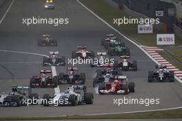 Valtteri Bottas (FIN) Williams FW36 at the start of the race. 20.04.2014. Formula 1 World Championship, Rd 4, Chinese Grand Prix, Shanghai, China, Race Day.