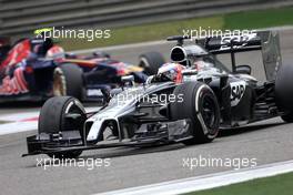Jenson Button (GBR), McLaren F1 Team  20.04.2014. Formula 1 World Championship, Rd 4, Chinese Grand Prix, Shanghai, China, Race Day.