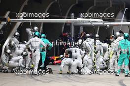 Mercedes AMG F1 make a pit stop. 20.04.2014. Formula 1 World Championship, Rd 4, Chinese Grand Prix, Shanghai, China, Race Day.