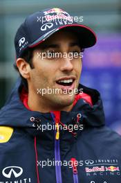 Daniel Ricciardo (AUS) Red Bull Racing. 19.04.2014. Formula 1 World Championship, Rd 4, Chinese Grand Prix, Shanghai, China, Qualifying Day.