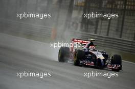 Daniil Kvyat (RUS) Scuderia Toro Rosso STR9. 19.04.2014. Formula 1 World Championship, Rd 4, Chinese Grand Prix, Shanghai, China, Qualifying Day.