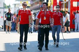 (L to R): Max Chilton (GBR) Marussia F1 Team with Dave O'Neill (GBR) Marussia F1 Team Manager. 09.05.2014. Formula 1 World Championship, Rd 5, Spanish Grand Prix, Barcelona, Spain, Practice Day.