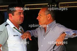 (L to R): Eric Boullier (FRA) McLaren Racing Director with Ron Dennis (GBR) McLaren Executive Chairman. 09.05.2014. Formula 1 World Championship, Rd 5, Spanish Grand Prix, Barcelona, Spain, Practice Day.
