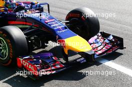 Daniel Ricciardo (AUS) Red Bull Racing RB10 front wing. 09.05.2014. Formula 1 World Championship, Rd 5, Spanish Grand Prix, Barcelona, Spain, Practice Day.