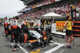 Sergio Perez (MEX) Sahara Force India F1 VJM07 on the grid. 11.05.2014. Formula 1 World Championship, Rd 5, Spanish Grand Prix, Barcelona, Spain, Race Day.