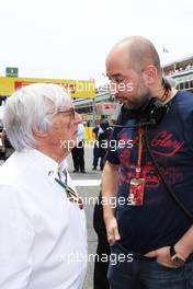 (L to R): Bernie Ecclestone (GBR) with Gerard Lopez (FRA) Lotus F1 Team Principal on the grid. 11.05.2014. Formula 1 World Championship, Rd 5, Spanish Grand Prix, Barcelona, Spain, Race Day.