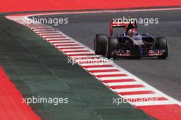 Daniil Kvyat (RUS) Scuderia Toro Rosso STR9. 10.05.2014. Formula 1 World Championship, Rd 5, Spanish Grand Prix, Barcelona, Spain, Qualifying Day.