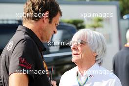 (L to R): Bobby Epstein (USA) Founder and Chairman of the Circuit of the Americas (COTA) with Bernie Ecclestone (GBR). 10.05.2014. Formula 1 World Championship, Rd 5, Spanish Grand Prix, Barcelona, Spain, Qualifying Day.