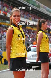Grid girl on the drivers parade. 11.05.2014. Formula 1 World Championship, Rd 5, Spanish Grand Prix, Barcelona, Spain, Race Day.