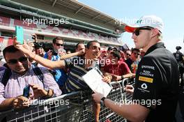 Nico Hulkenberg (GER) Sahara Force India F1 signs autographs for the fans in the pits. 08.05.2014. Formula 1 World Championship, Rd 5, Spanish Grand Prix, Barcelona, Spain, Preparation Day.