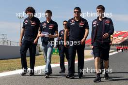 Daniil Kvyat (RUS), Scuderia Toro Rosso  08.05.2014. Formula 1 World Championship, Rd 5, Spanish Grand Prix, Barcelona, Spain, Preparation Day.