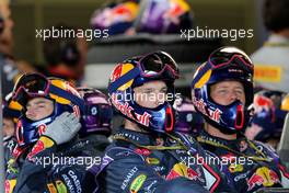 Red Bull Racing mechanics during pitstop 06.07.2014. Formula 1 World Championship, Rd 9, British Grand Prix, Silverstone, England, Race Day.