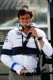 Toto Wolff (GER) Mercedes AMG F1 Shareholder and Executive Director with injuries sustained in a cycling accident. 25.07.2014. Formula 1 World Championship, Rd 11, Hungarian Grand Prix, Budapest, Hungary, Practice Day.