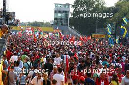 The fans watch the podium. 07.09.2014. Formula 1 World Championship, Rd 13, Italian Grand Prix, Monza, Italy, Race Day.