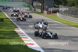 Start of the race, Kevin Magnussen (DEN), McLaren F1  07.09.2014. Formula 1 World Championship, Rd 13, Italian Grand Prix, Monza, Italy, Race Day.