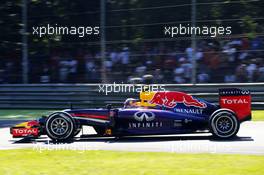 Daniel Ricciardo (AUS) Red Bull Racing RB10. 06.09.2014. Formula 1 World Championship, Rd 13, Italian Grand Prix, Monza, Italy, Qualifying Day.