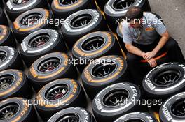 Pirelli tyre technician. 04.09.2014. Formula 1 World Championship, Rd 13, Italian Grand Prix, Monza, Italy, Preparation Day.