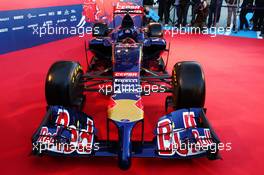 The new Scuderia Toro Rosso STR9 is unveiled - front wing and nosecone detail. 27.01.2014. Formula One Testing, Preparations, Jerez, Spain.