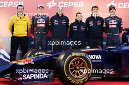 (L to R): Rob White (GBR) Renault Sport Deputy Managing Director (Technical) with Daniil Kvyat (RUS) Scuderia Toro Rosso;  Franz Tost (AUT) Scuderia Toro Rosso Team Principal; Luca Furbatto (ITA) Scuderia Toro Rosso Chief Designer; James Key (GBR) Scuderia Toro Rosso Technical Director; and Daniel Ricciardo (AUS) Red Bull Racing, at the unveiling of the Scuderia Toro Rosso STR9. 27.01.2014. Formula One Testing, Preparations, Jerez, Spain.