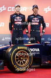 (L to R): Daniil Kvyat (RUS) Scuderia Toro Rosso with team mate Jean-Eric Vergne (FRA) Scuderia Toro Rosso at theunveiling of the Scuderia Toro Rosso STR9. 27.01.2014. Formula One Testing, Preparations, Jerez, Spain.