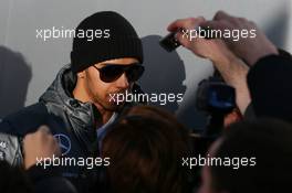 Lewis Hamilton (GBR) Mercedes AMG F1 with the media. 30.01.2014. Formula One Testing, Day Three, Jerez, Spain.