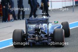 Felipe Massa (BRA) Williams FW36 running flow-vis paint on the rear wing and rear diffuser. 30.01.2014. Formula One Testing, Day Three, Jerez, Spain.