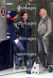 Daniel Ricciardo (AUS), Red Bull Racing, Christian Horner (GBR), Red Bull Racing, Sporting Director and Dietrich Mateschitz (AUT), Owner of Red Bull   30.01.2014. Formula One Testing, Day Three, Jerez, Spain.