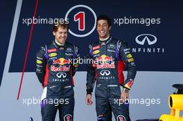 (L to R): Sebastian Vettel (GER) Red Bull Racing and Daniel Ricciardo (AUS) Red Bull Racing at the unveiling of the new Red Bull Racing RB10. 28.01.2014. Formula One Testing, Day One, Jerez, Spain.