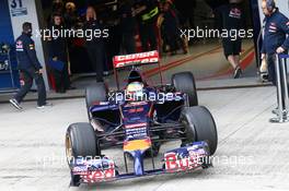 Jean-Eric Vergne (FRA) Scuderia Toro Rosso STR9 leaves the pits. 28.01.2014. Formula One Testing, Day One, Jerez, Spain.