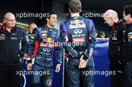 (L to R): Daniel Ricciardo (AUS) Red Bull Racing with Sebastian Vettel (GER) Red Bull Racing; Adrian Newey (GBR) Red Bull Racing Chief Technical Officer and Christian Horner (GBR) Red Bull Racing Team Principal at the unveiling of the Red Bull Racing RB10. 28.01.2014. Formula One Testing, Day One, Jerez, Spain.