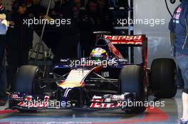 Jean-Eric Vergne (FRA) Scuderia Toro Rosso STR9 leaves the pits. 28.01.2014. Formula One Testing, Day One, Jerez, Spain.