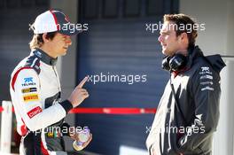 (L to R): Esteban Gutierrez (MEX) Sauber with Giedo van der Garde (NLD) Sauber Reserve Driver. 28.01.2014. Formula One Testing, Day One, Jerez, Spain.