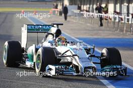 Lewis Hamilton (GBR) Mercedes AMG F1 W05. 28.01.2014. Formula One Testing, Day One, Jerez, Spain.