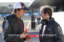 (L to R): Esteban Gutierrez (MEX) Sauber with Joseph Lieberer (SUI) Sauber Physio. 28.01.2014. Formula One Testing, Day One, Jerez, Spain.