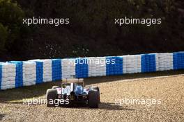 Esteban Gutierrez (MEX) Sauber C33 stops in the gravel trap. 29.01.2014. Formula One Testing, Day Two, Jerez, Spain.
