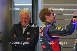 Sebastian Vettel (GER) Red Bull Racing with Charlie Whiting (GBR) FIA Delegate. 29.01.2014. Formula One Testing, Day Two, Jerez, Spain.