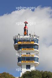 The Tio Pepe tower. 29.01.2014. Formula One Testing, Day Two, Jerez, Spain.
