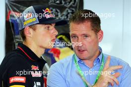 (L to R): Max Verstappen (NLD) Scuderia Toro Rosso Test Driver with his father Jos Verstappen (NLD). 03.10.2014. Formula 1 World Championship, Rd 15, Japanese Grand Prix, Suzuka, Japan, Practice Day.