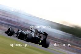 Kevin Magnussen (DEN), McLaren F1  03.10.2014. Formula 1 World Championship, Rd 15, Japanese Grand Prix, Suzuka, Japan, Practice Day.