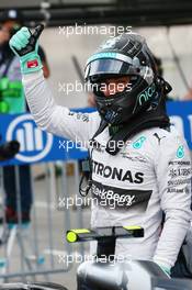 Pole for Nico Rosberg (GER) Mercedes AMG F1 W05. 04.10.2014. Formula 1 World Championship, Rd 15, Japanese Grand Prix, Suzuka, Japan, Qualifying Day.