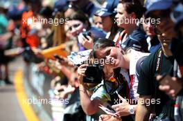 Fans in the pit lane. 23.05.2014. Formula 1 World Championship, Rd 6, Monaco Grand Prix, Monte Carlo, Monaco, Friday.