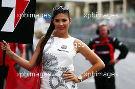 Grid girl. 25.05.2014. Formula 1 World Championship, Rd 6, Monaco Grand Prix, Monte Carlo, Monaco, Race Day.