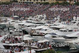 Fans on boats in the scenic Monaco Harbour. 25.05.2014. Formula 1 World Championship, Rd 6, Monaco Grand Prix, Monte Carlo, Monaco, Race Day.