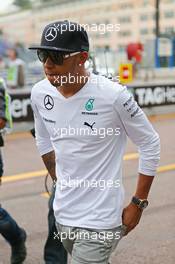 Lewis Hamilton (GBR) Mercedes AMG F1 arrives late for FP1. 22.05.2014. Formula 1 World Championship, Rd 6, Monaco Grand Prix, Monte Carlo, Monaco, Practice Day.