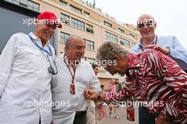 (L to R): Peter Brabeck-Letmathe (AUT) Formula One Chairman with Sir Philip Green (GBR) Arcadia Group CEO; Eddie Jordan (IRE) BBC Television Pundit; and Donald Mackenzie (GBR) CVC Capital Partners Managing Partner, Co Head of Global Investments. 25.05.2014. Formula 1 World Championship, Rd 6, Monaco Grand Prix, Monte Carlo, Monaco, Race Day.