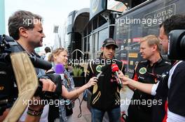 Pastor Maldonado (VEN) Lotus F1 Team with the media. 21.05.2014. Formula 1 World Championship, Rd 6, Monaco Grand Prix, Monte Carlo, Monaco, Preparation Day.