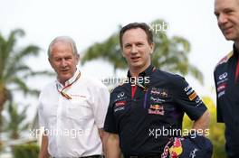(L to R): Dr Helmut Marko (AUT) Red Bull Motorsport Consultant with Christian Horner (GBR) Red Bull Racing Team Principal and Adrian Newey (GBR) Red Bull Racing Chief Technical Officer. 28.03.2014. Formula 1 World Championship, Rd 2, Malaysian Grand Prix, Sepang, Malaysia, Friday.