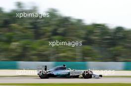 Lewis Hamilton (GBR) Mercedes AMG F1 W05. 28.03.2014. Formula 1 World Championship, Rd 2, Malaysian Grand Prix, Sepang, Malaysia, Friday.