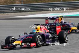 Sebastian Vettel (GER), Red Bull Racing and Daniel Ricciardo (AUS), Red Bull Racing  30.03.2014. Formula 1 World Championship, Rd 2, Malaysian Grand Prix, Sepang, Malaysia, Sunday.